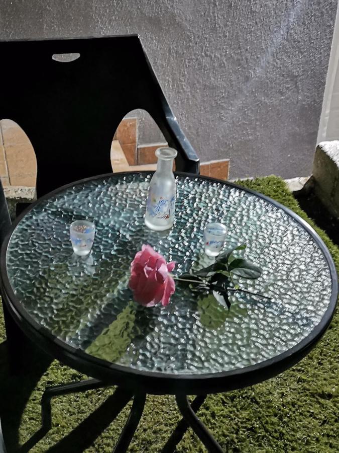 Apartamento Frasta's Rose Plaka  Exterior foto