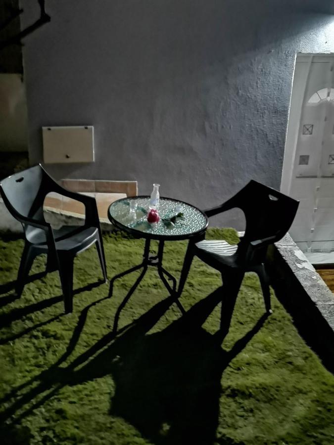 Apartamento Frasta's Rose Plaka  Exterior foto